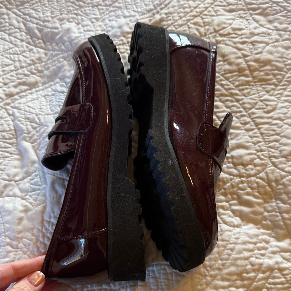 Jones New York women’s Deep Burgundy Slip-On Lug Loafers - Picture 4 of 8